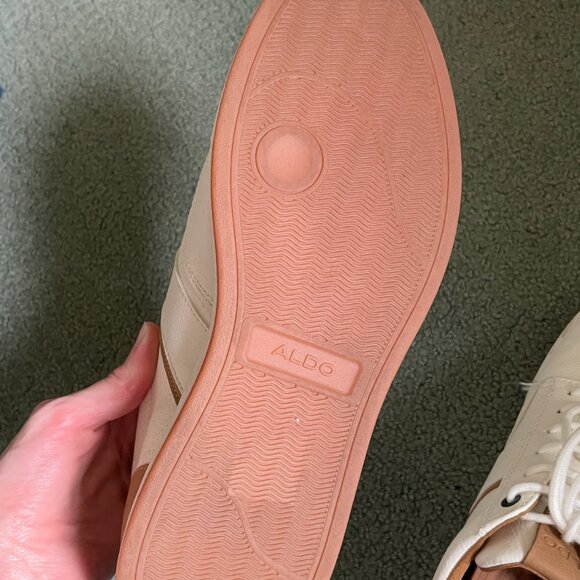 Aldo White Sneakers, Mens 8, BRADAUER - Picture 5 of 6